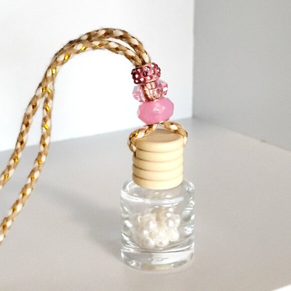 CAR Air Freshener Decorative Refillable Fragrance Oil Hanging Bottle Pink/Pearls - Picture 1 of 2